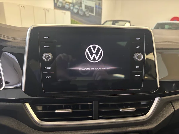 VOLKSWAGEN T-Roc (2026) — foto 5 van 24