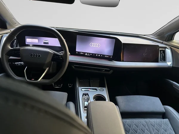 AUDI Q4 Sportback e-tron (2026) — foto 2 van 24