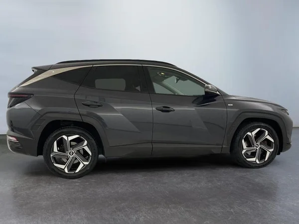 HYUNDAI Tucson (2021) — foto 27 van 32