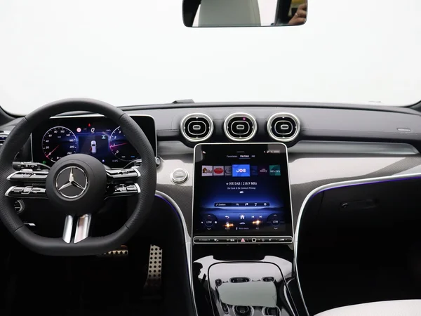 Mercedes-Benz C-Klasse (2026) — foto 13 van 27