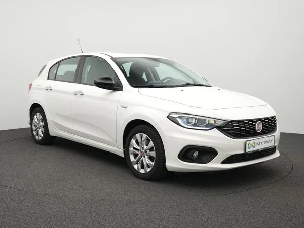 FIAT Tipo Hatchback (2016) — foto 12 van 22