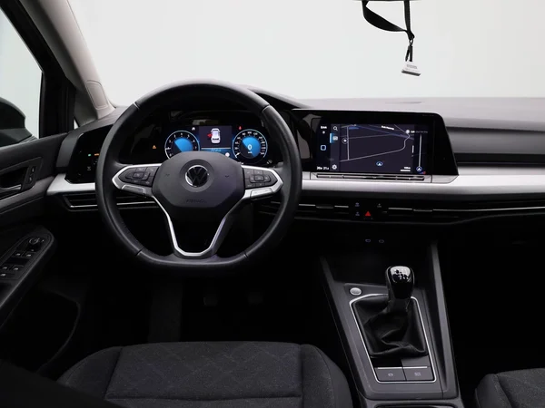 Volkswagen Golf (2021) — foto 38 van 40