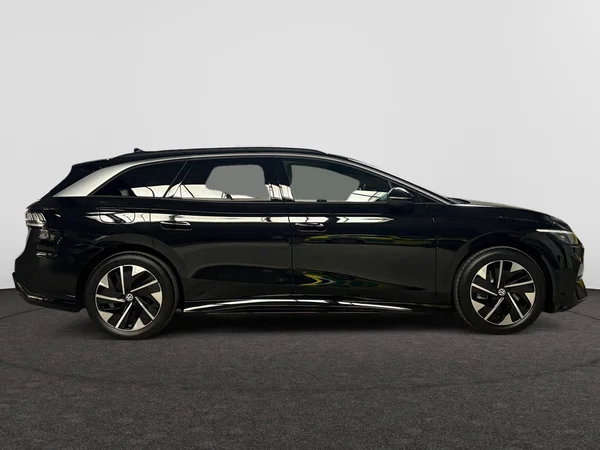 VOLKSWAGEN ID.7 Tourer (2026) — foto 13 van 23