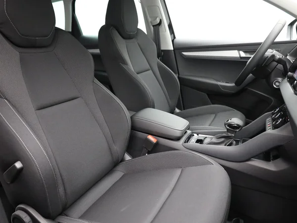 SKODA Karoq (2025) — foto 11 van 21