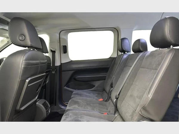Volkswagen Caddy Maxi (2021) — foto 6 van 15