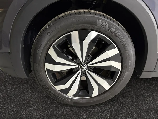 VOLKSWAGEN T-Cross (2024) — foto 12 van 15