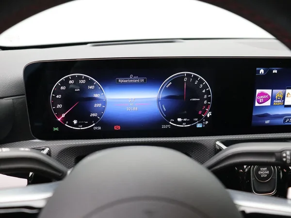 Mercedes-Benz A-Klasse (2025) — foto 4 van 26