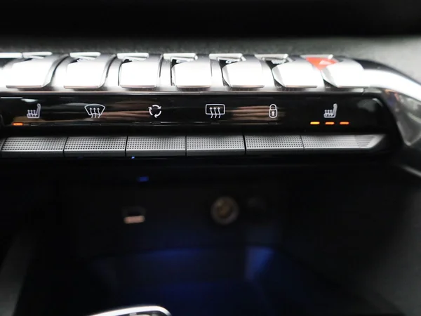 Peugeot 3008 (2021) — foto 19 van 46