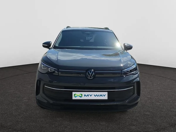 VOLKSWAGEN Tiguan (2026) — foto 23 van 24