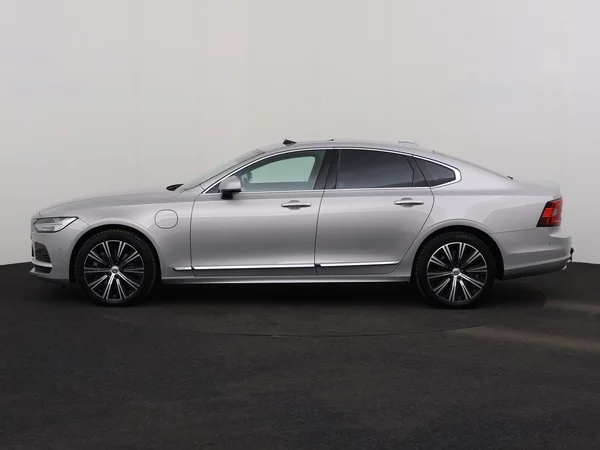 VOLVO S90 (2023) — foto 12 van 33