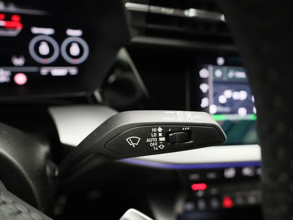 Audi RS3 (2024) — foto 18 van 65