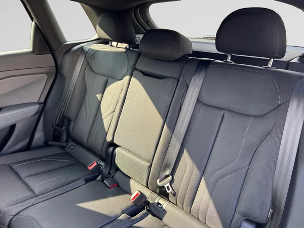 AUDI Q3 SUV (2025) — foto 10 van 24
