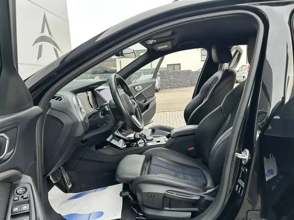 Bmw 118 (2021) — foto 17 van 19
