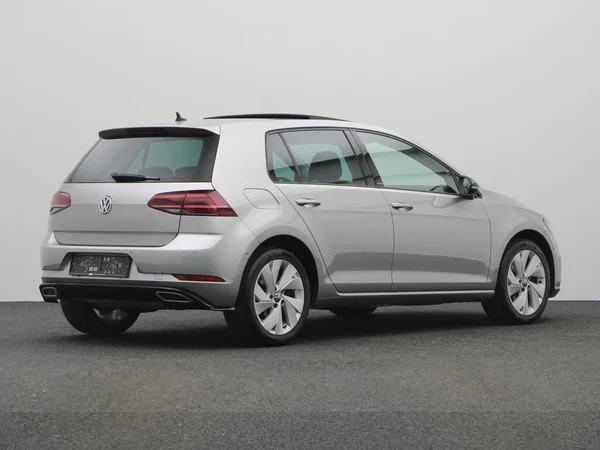 VOLKSWAGEN Golf VII (2020) — foto 12 van 20
