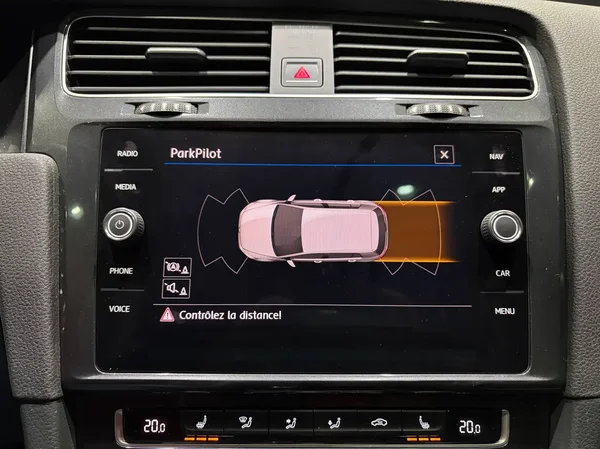 Volkswagen Golf (2018) — foto 5 van 25
