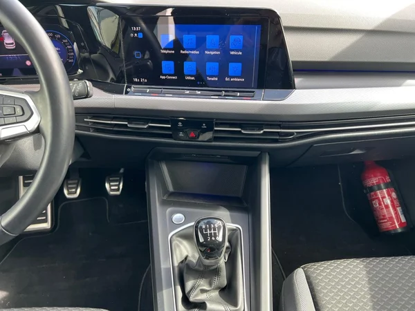 VOLKSWAGEN Golf VIII (2022) — foto 14 van 24