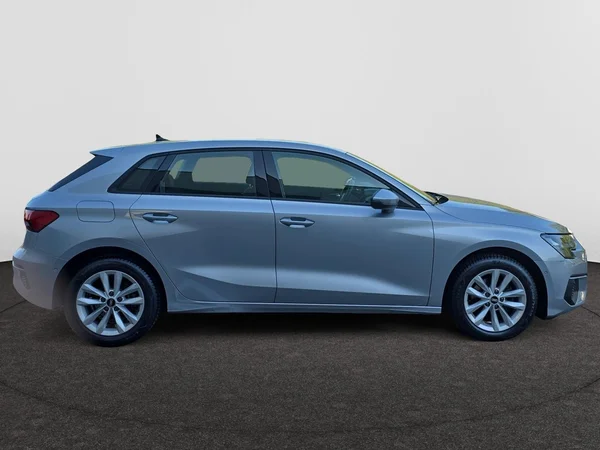 AUDI A3 Sportback (2021) — foto 9 van 19