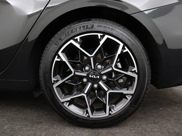 KIA Cee'd (2025) — foto 7 van 28