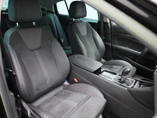 Opel Insignia (2022) — foto 27 van 40
