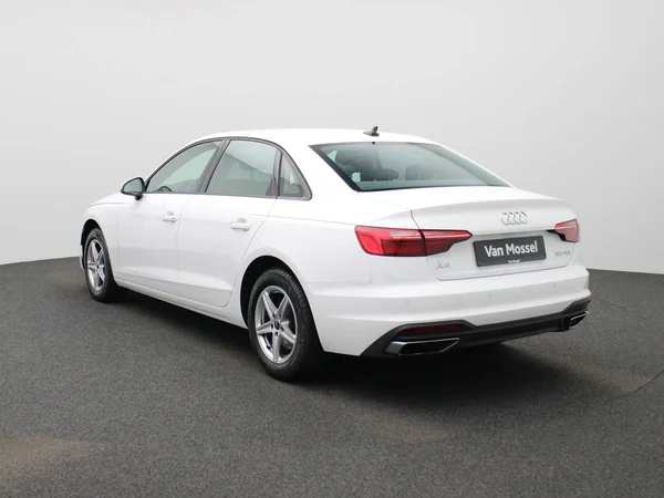 Audi A4 (2024) — foto 12 van 46