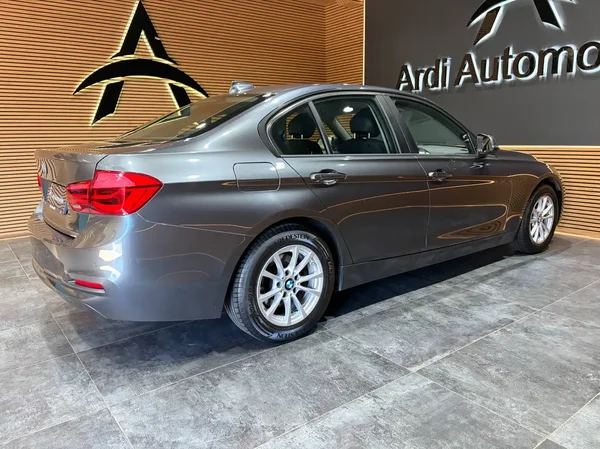 Bmw 316 (2017) — foto 13 van 24
