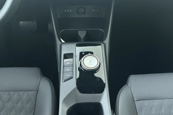 MG MG3 Hybrid+ (HEV) — foto 4 van 16