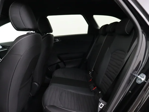 KIA Cee'd (2025) — foto 5 van 28