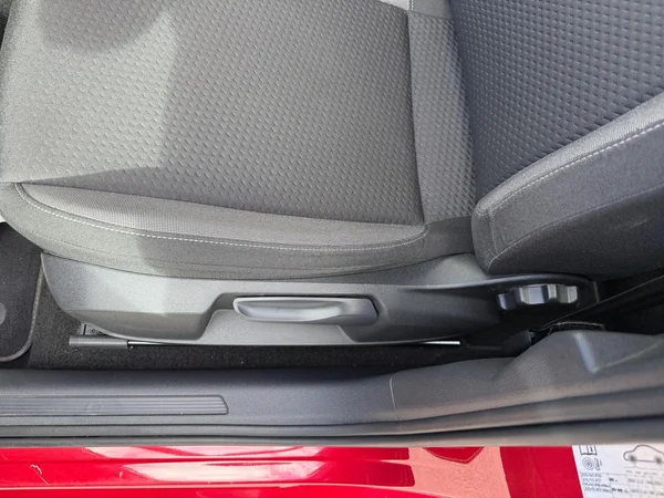 VOLKSWAGEN Taigo (2022) — foto 10 van 20