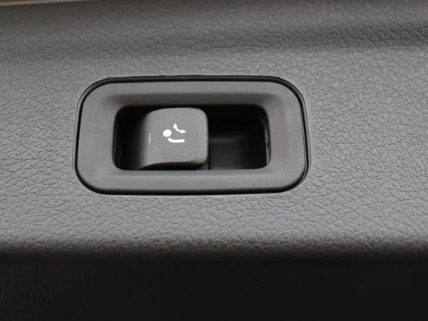 MERCEDES GLE 350 (2021) — foto 24 van 35