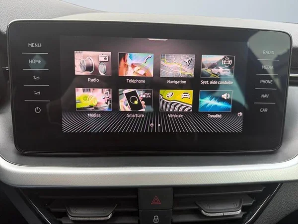 SKODA Kamiq (2023) — foto 6 van 28