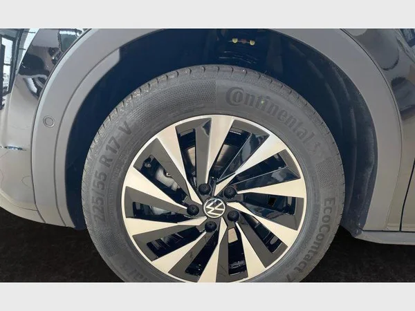 VOLKSWAGEN T-Roc (2026) — foto 10 van 18