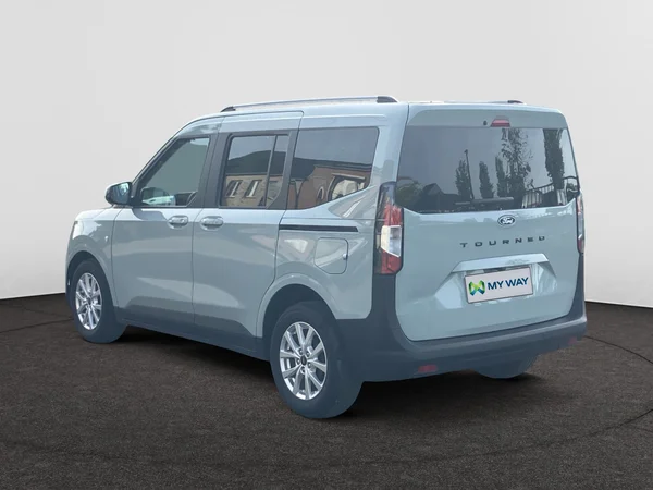 FORD Tourneo Courier (2025) — foto 21 van 25