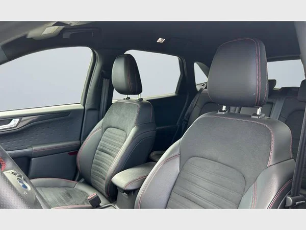 Ford Kuga (2021) — foto 29 van 29