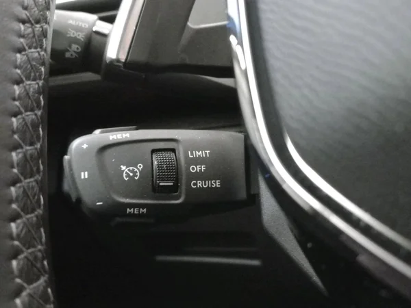 Peugeot 3008 (2021) — foto 9 van 20