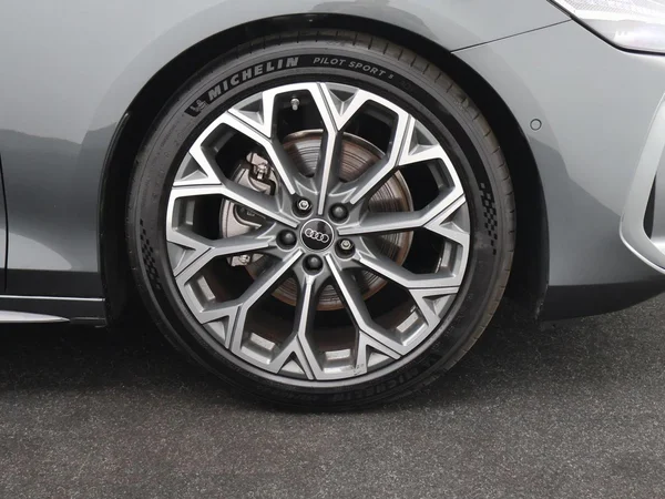 AUDI A6 Avant (2025) — foto 26 van 28