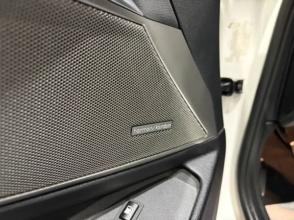 Bmw 330 (2020) — foto 3 van 36