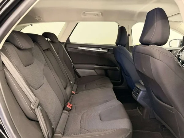 Ford Mondeo (2019) — foto 2 van 18
