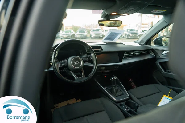 Audi A3 (2023) — foto 19 van 47
