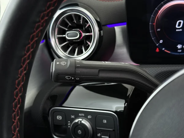 MERCEDES CLA 250 (2021) — foto 16 van 35