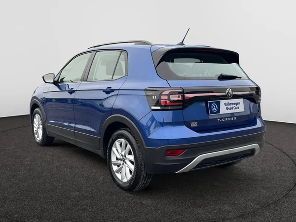 VOLKSWAGEN T-Cross (2023) — foto 9 van 16