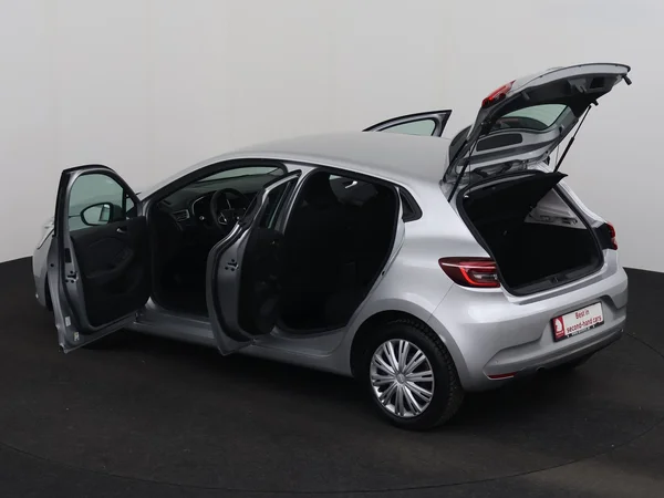 RENAULT Clio (2020) — foto 25 van 26