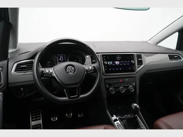 VOLKSWAGEN Golf Sportsvan (2019) — foto 24 van 27