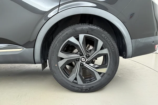 Renault Arkana E-TECH (HEV) (2023) — foto 16 van 19