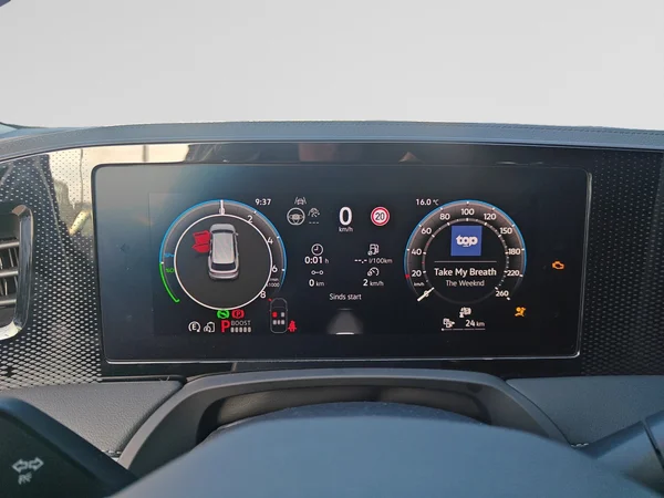 VOLKSWAGEN Passat Variant eHybrid (PHEV) (2025) — foto 16 van 16