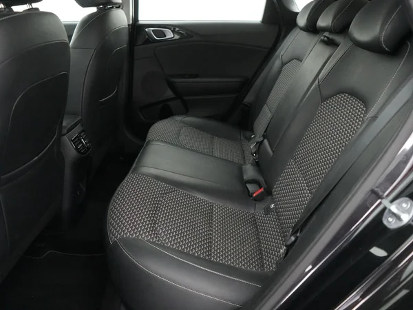 Kia cee'd (2024) — foto 7 van 21