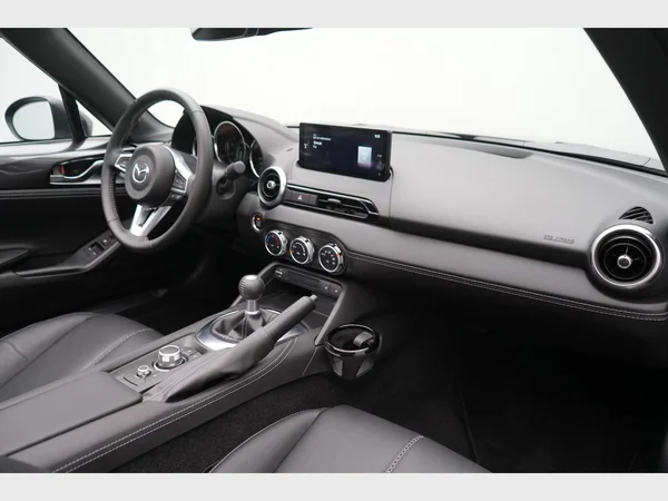 MAZDA MX-5 RF (2025) — foto 13 van 27