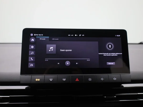 MG MG4 EV (2023) — foto 14 van 35