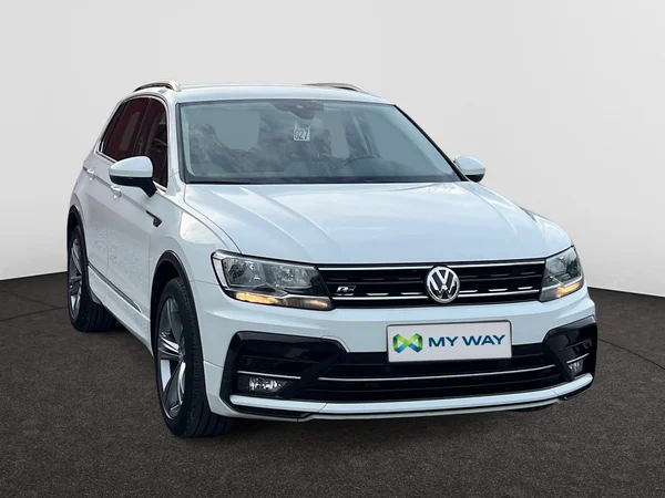 VOLKSWAGEN Tiguan (2019) — foto 9 van 20