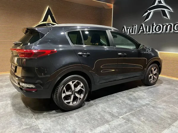 Kia Sportage (2019) — foto 8 van 18