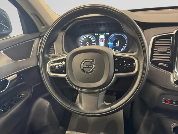 VOLVO XC90 PHEV (2021) — foto 4 van 24